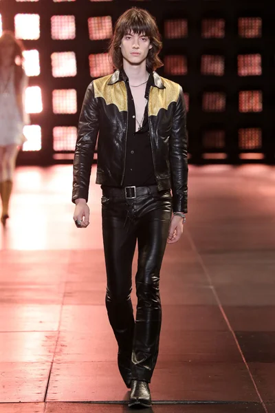 Look 56
